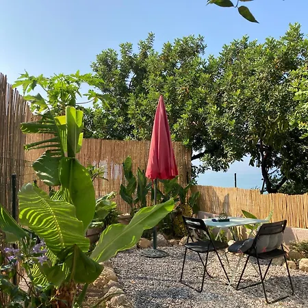 Bananahouse * Kefalonia Island