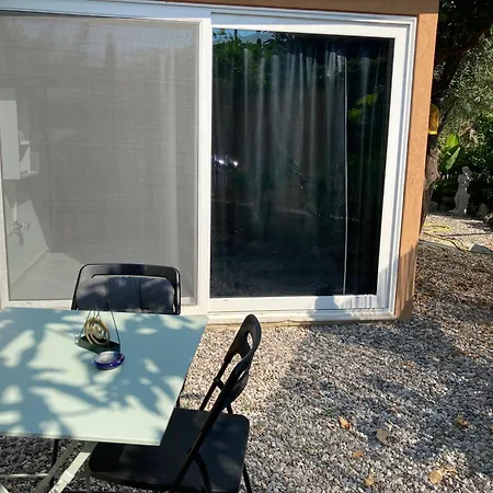 Bananahouse Kefalonia Island